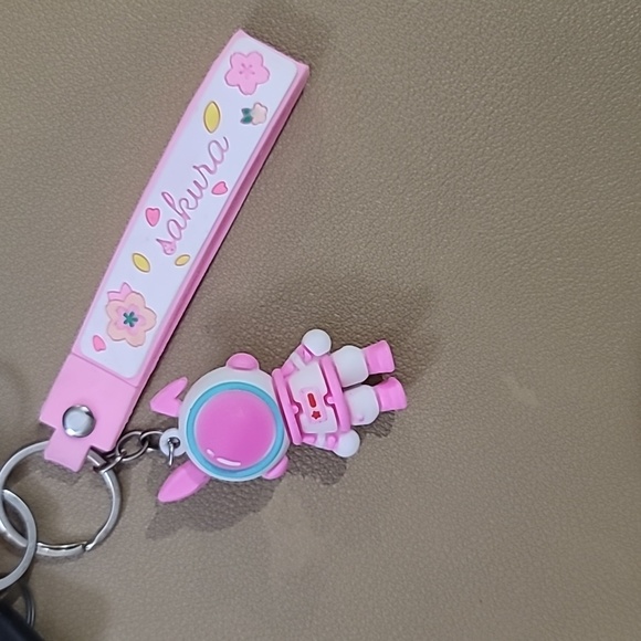 Astronaut Keychain - Picture 2 of 3